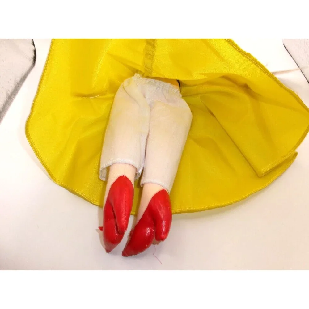 Vintage Applause Piroette Snow White Doll 1980's Vinyl Head Cloth Body 13 in